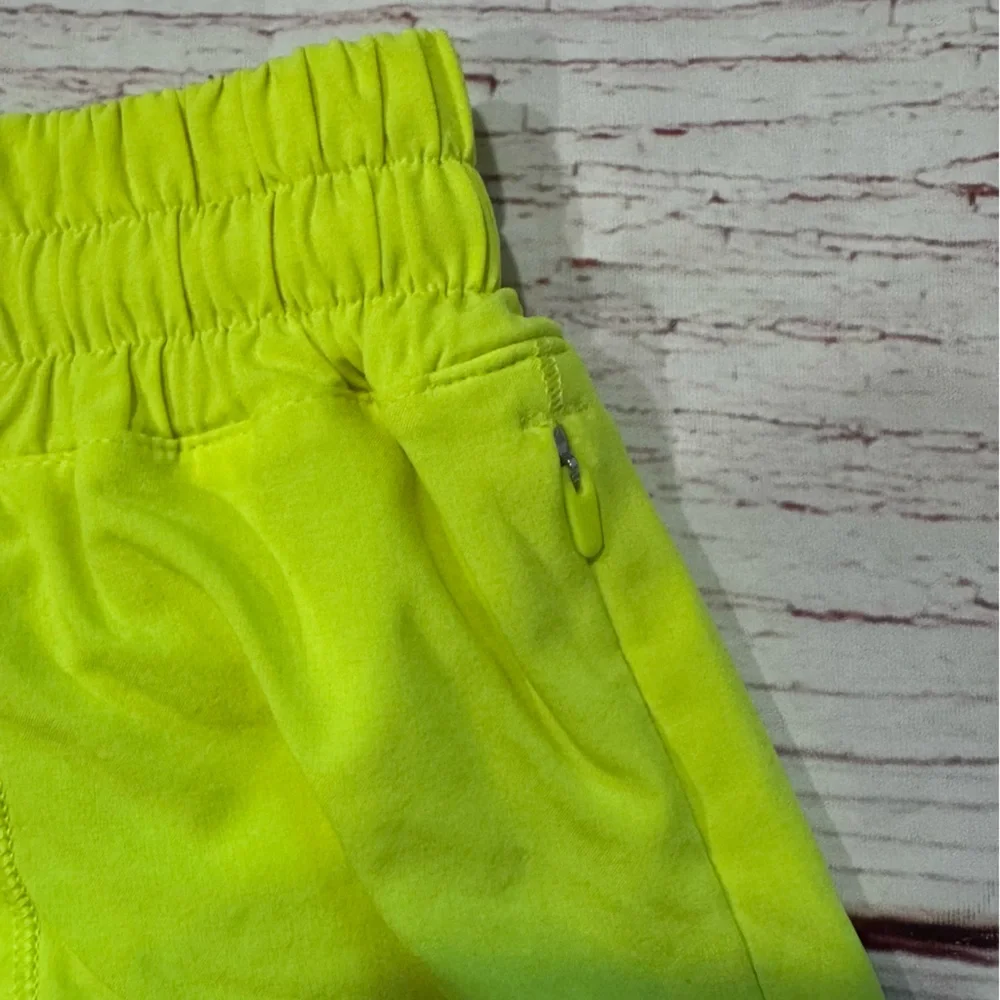 lululemon athletica stretch we shine